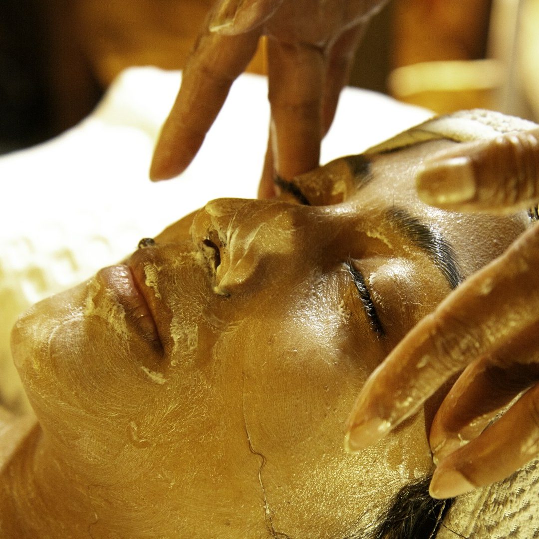 Kosmetikbehandlungen Kosmetikbehandlungen für jede Haut, Anti-Aging, Hautanalyse, Individuelle Pflege